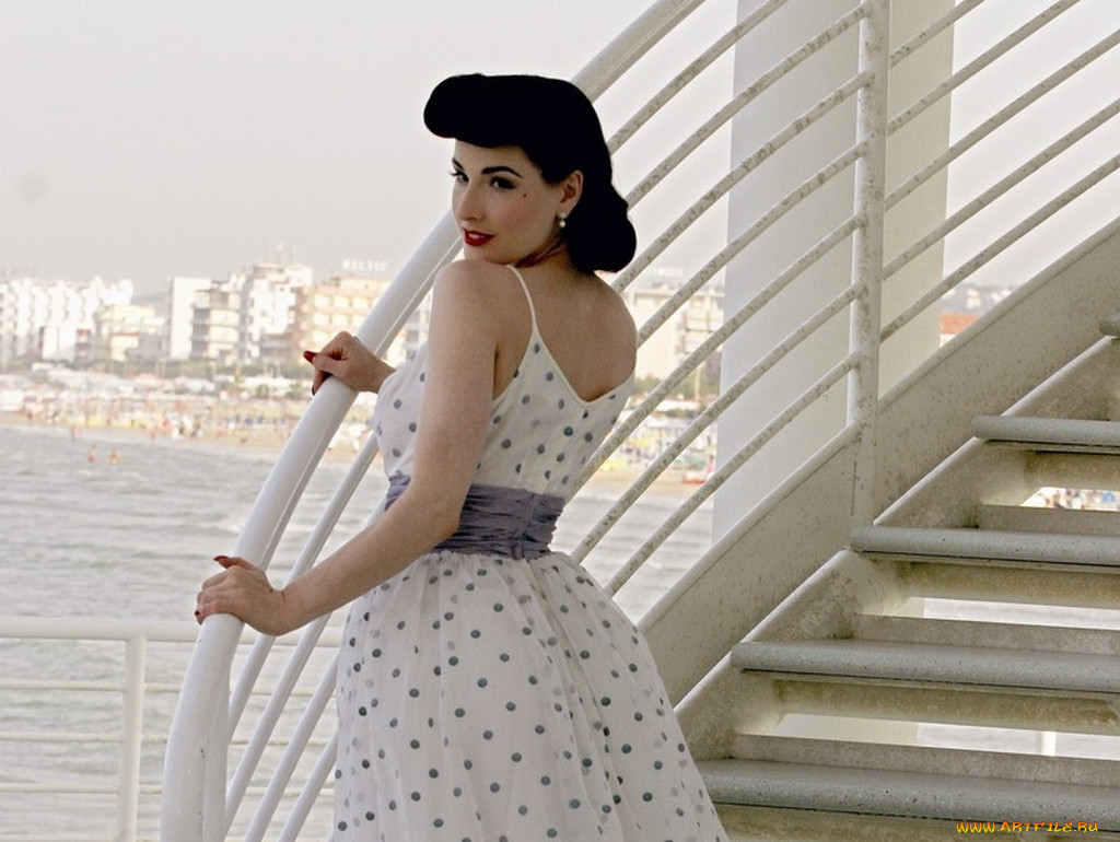 Dita Von Teese, 
